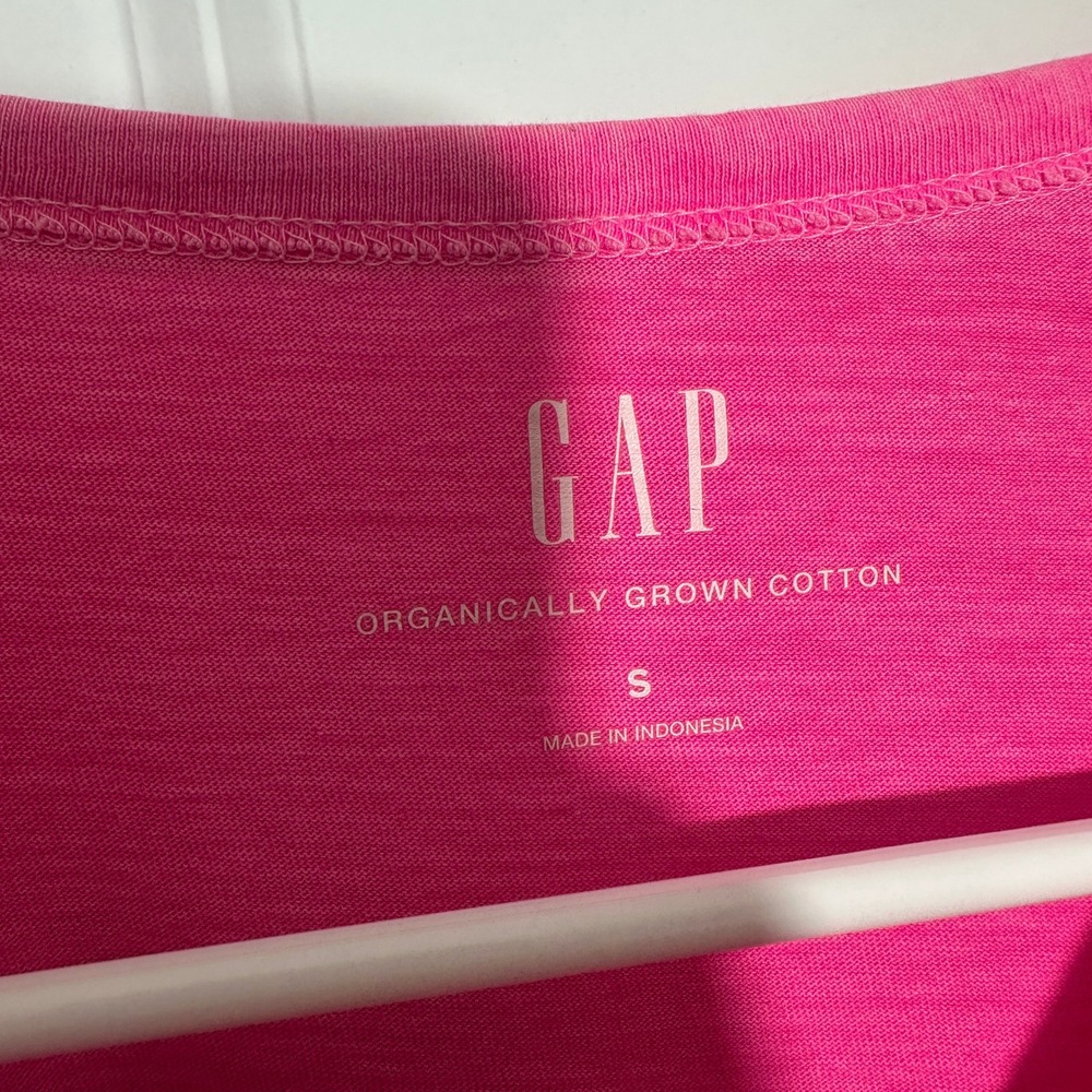 Gap T-Shirt Womens Small Pink Organic Cotton Vintage Soft Short Sleeve Crewneck - Picture 2 of 4